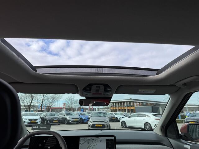 KIA EV3 Plus Advanced 81.4 kWh Demo-auto ! Kmstand kan iets varieeren ! | Informeer altijd even of de auto aanwezig is.