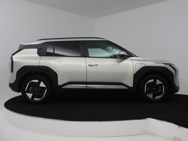 KIA EV3 Plus 81.4 kWh | Trekhaak afneembaar | Parkeercamera | Stoel- en stuurverwarming