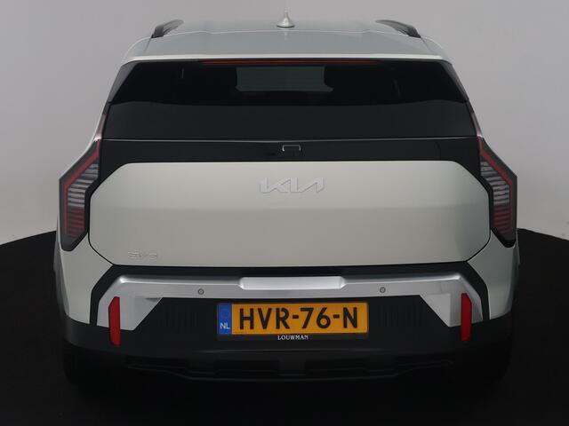 KIA EV3 Plus 81.4 kWh | Trekhaak afneembaar | Parkeercamera | Stoel- en stuurverwarming