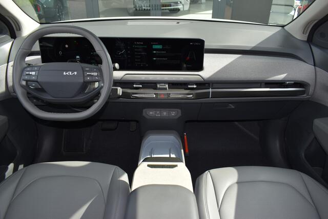 KIA EV3 Plus Advanced 58.3 kWh | Kantel/Schuifdak | Stuur + Stoelverwarming | Leder | Tot 10Jr. Kia-Garantie |