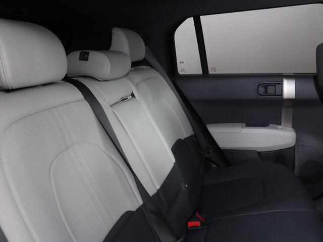 KIA EV3 GT-Line Business Edition 81.4 kWh | 19" lichtmetalen GT-Line velgen | Ambient lighting | Privacy Glass | GT-Line interieur | Stoel- en stuurwielverwarming |