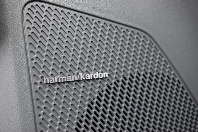 KIA EV3 GT-PlusLine 81.4 kWh | Direct Leverbaar | Memory | Leder | Navigatie | Tot 10Jr. Kia-Garantie | Tot 10jr.Fabrieksgarantie