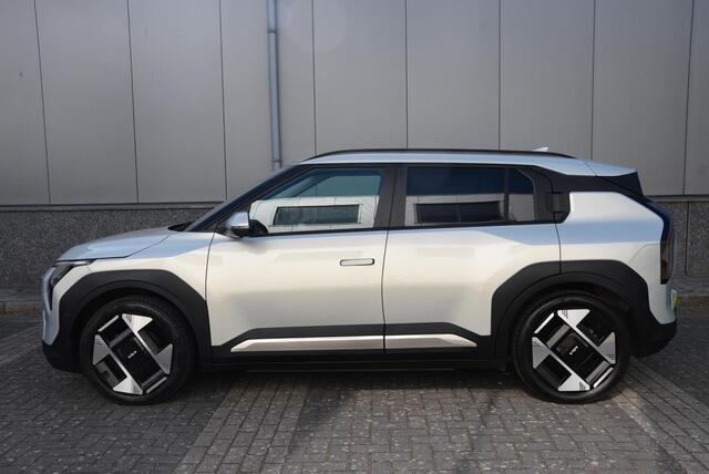 KIA EV3 Plus Advanced 81.4 kWh | Stoel/stuurverwarming | Elektrisch bedienbare achterklep | SOH-100% |