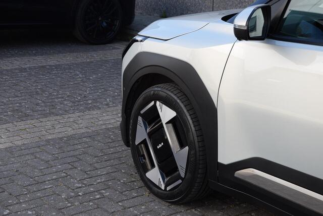KIA EV3 Plus Advanced 81.4 kWh | Stoel/stuurverwarming | Elektrisch bedienbare achterklep | SOH-100% |