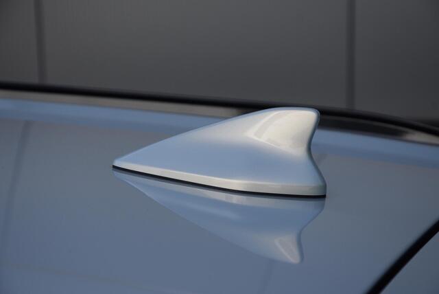 KIA EV3 Plus Advanced 81.4 kWh | Stoel/stuurverwarming | Elektrisch bedienbare achterklep | SOH-100% |