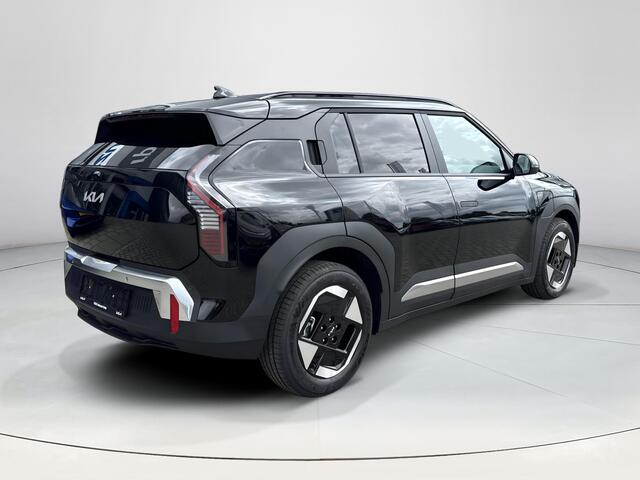 KIA EV3 Plus 58.3 kWh | Nu met ¤3.000,- inruilpremie | Informeer naar de beschikbaarheid |