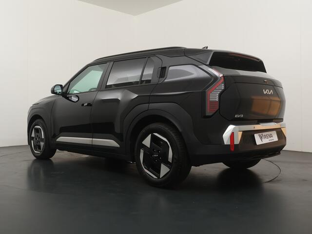 KIA EV3 Plus 81.4 kWh - ¤3000,- Inruilpremie - Stoel/Stuur verwarming - Apple Carplay/Android Auto - Navigatie - Achteruitrij camera - Keyless entry - Fabrieksgarantie t/m 12-12-2032