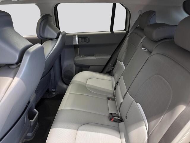 KIA EV3 Plus Advanced 58.3 kWh | Panoramaschuifdak | 19" velgen | Harman Kardon | Privacy Glass | Stoel- en stuurwielverwarming |
