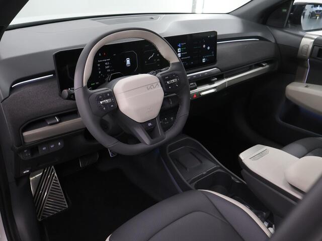 KIA EV3 GT-Line 81.4 kWh Afneembare Trekhaak | Panoramaschuifdak | Harman Kardon | LED-koplampen | Verwarmbare achterbank | Ambient lighting |