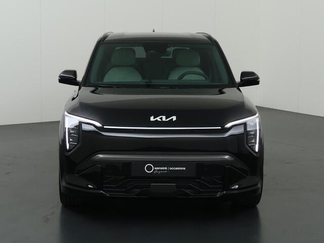 KIA EV3 GT-Line Business Edition 81.4 kWh | 19" lichtmetalen GT-Line velgen | Ambient lighting | Privacy Glass | GT-Line interieur | Stoel- en stuurwielverwarming |