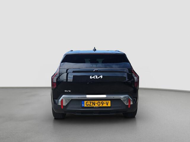 KIA EV3 Plus 58.3 kWh | GT-Line velgen | Dodehoek Assistentie | Adapt. Cruise | Clima | Stoel- en Stuurverwarming | Wireless Charging Telefoon |