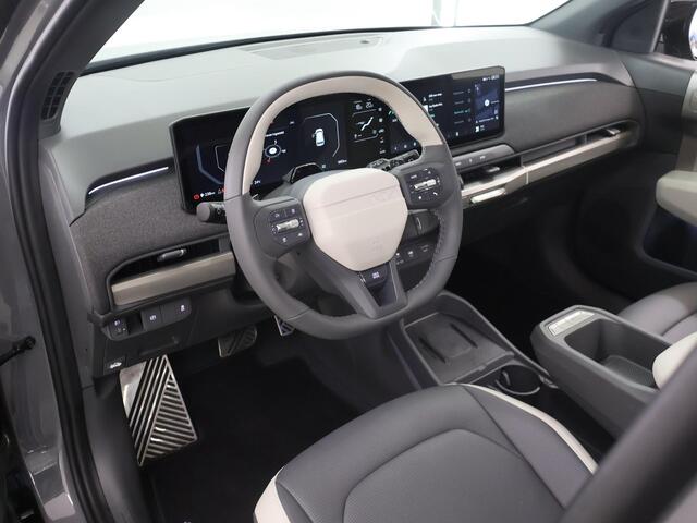 KIA EV3 GT-Line Business Edition 81.4 kWh | 19" lichtmetalen GT-Line velgen | Ambient lighting | Privacy Glass | GT-Line interieur | Stoel- en stuurwielverwarming |