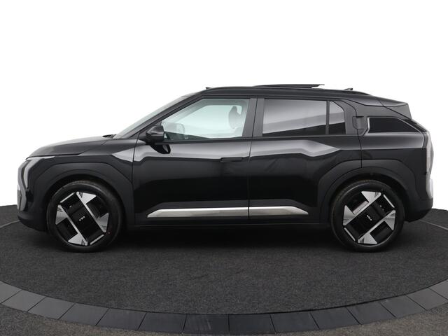 KIA EV3 Plus Advanced 81.4 kWh - Prijs incl. inruilpremie - Schuif-/kanteldak - Lederenbekleding - Stoel / Stuurwielverwarming - Fabrieksgarantie tot 08-2033 of 150.000 km