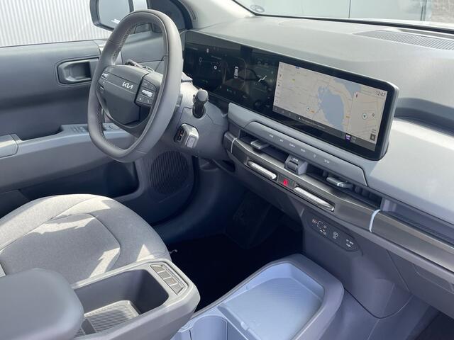KIA EV3 Air 58.3 kWh Navigatie, Climate Control, Adaptive Cruise Control, Achteruitrijcamera, Keyless Entry