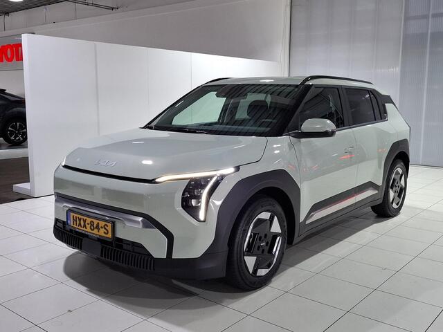 KIA EV3 Plus 81.4 kWh Stoel en Stuur verwarming, Apple Carplay/Android Auto, Navigatie, Camera.
