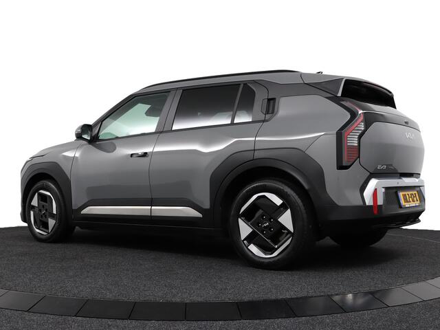 KIA EV3 Plus 81.4 kWh - Stoel/stuurwiel verwarming - Adaptieve Cruisecontrole - LED lampen - Fabrieksgarantie tot 04-2032