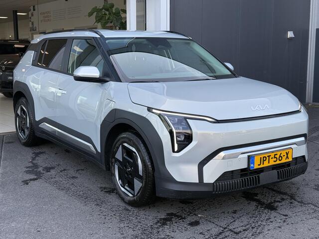 KIA EV3 Plus 81.4 kWh | Dodehoekdetectie| Stoel/stuurverwarming | Draadloze AppleCarplay/AndroidAuto | Navigatie