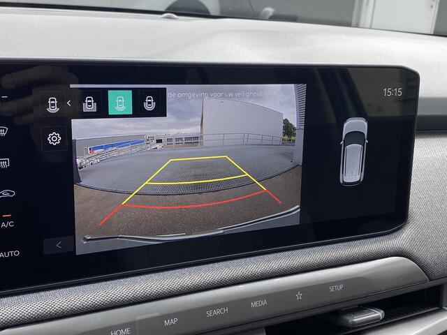 KIA EV3 Plus 81.4 kWh Nette auto, lage KM stand, dodehoekdetectie, camera, parkeersensoren, stoel- en stuurverwarming, Apple CarPlay/Android Auto