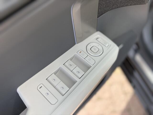 KIA EV3 GT-PlusLine 81.4 kWh, schuif/kantel/pano/climate, vol opties