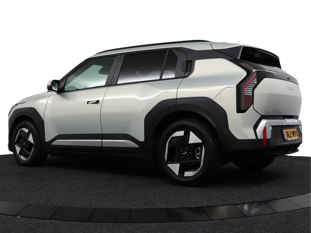 KIA EV3 Plus 81.4 kWh Stoel/stuurwiel verwarming - Adaptieve Cruisecontrole - LED lampen - V2L - - Fabrieksgarantie tot 04-2032