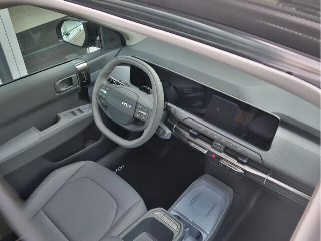 KIA EV3 Plus Advanced 81.4 kWh Nieuw te bestellen! | Navigatie | Stoel+Stuurverwarming | Leder | LED | Pano-dak | Tot 10jr. Garantie |