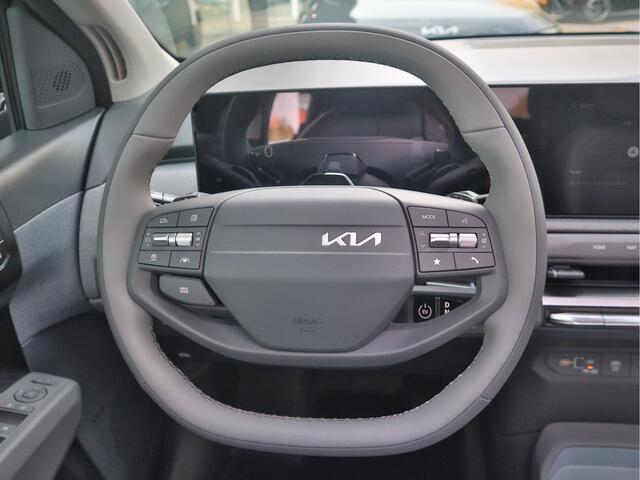 KIA EV3 Plus Advanced 81.4 kWh Nieuw te bestellen! | Navigatie | Stoel+Stuurverwarming | Leder | LED | Pano-dak | Tot 10jr. Garantie |