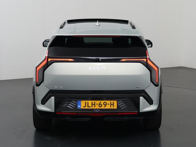 KIA EV3 GT-PlusLine 81.4 kWh | SOH 99% | Panoramaschuifdak | 360 Camera | Head-Up display | Harman Kardon | Stoelventilatie |