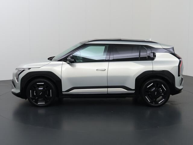 KIA EV3 GT-PlusLine 81.4 kWh | SOH 99% | Panoramaschuifdak | 360 Camera | Head-Up display | Harman Kardon | Stoelventilatie |