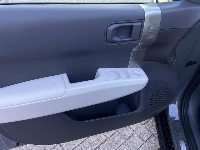 KIA EV3 GT-Line Business Edition 81.4 kWh | Stoel stuur verwarming | 19* GT Velgen | Sfeerverlichting |