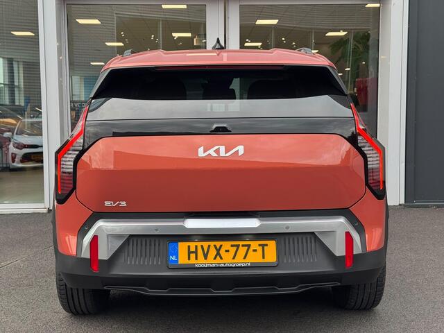 KIA EV3 Plus 81.4 kWh | Dodehoekdetectie | Stoel/stuurverwarming | Keyless Entry | Parkeersensoren V + A