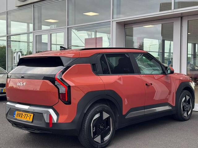 KIA EV3 Plus 81.4 kWh | Dodehoekdetectie | Stoel/stuurverwarming | Keyless Entry | Parkeersensoren V + A
