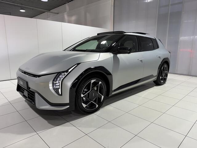 KIA EV4 GT-PlusLine 81.4 kWh ,Unieke kleur Matte Ivory Silver, Direct uit voorraad leverbaar.