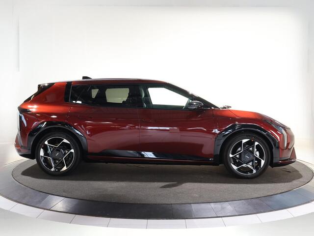 KIA EV4 GT-Line Business Edition 81.4 kWh | Adaptieve cruise control | Stoel- en stuurwielverwarming | Achteruitrijcamera | 19" LM velgen GT-Line | LED-koplampen |