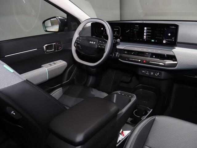 KIA EV4 Plus Advanced 58.3 kWh | Panoramaschuifdak | Verwarmbare achterbank | Harman Kardon | Privacy glass | Dodehoekassistentie |