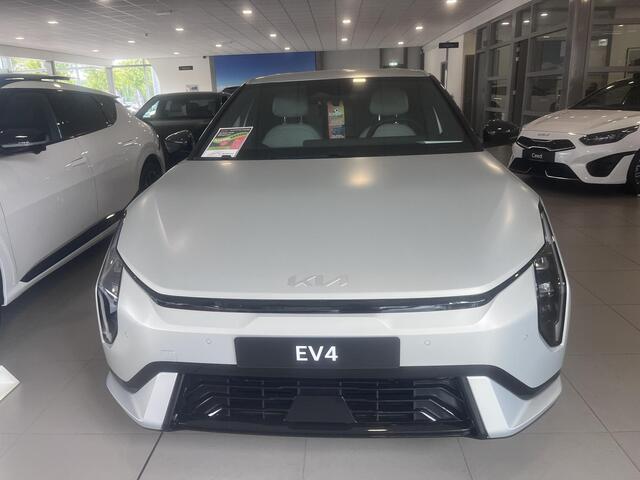KIA EV4 GT-Line Business Edition 81.4 kWh ACTIE PRIJS!! VOORRAAD AUTO!! UNIEKE KLEUR MAT SILVER!!