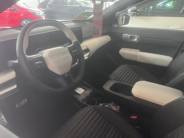 KIA EV4 GT-Line Business Edition 81.4 kWh ACTIE PRIJS!! VOORRAAD AUTO!! UNIEKE KLEUR MAT SILVER!!