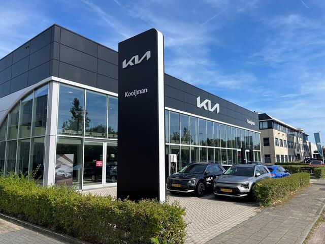 KIA EV4 GT-Line Business Edition 81.4 kWh | Direct Uit Voorraad Leverbaar | Elektrisch Verstelbare Voorstoelen | Digitale Key 2.0 |