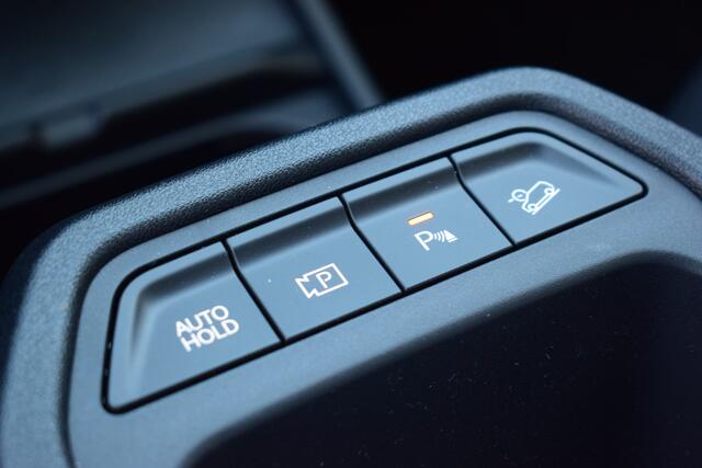 KIA EV4 Air 58.3 kWh | Stoel-/ Stuurverwarming | Adaptieve Cruise Control | Climate Control | Tot 10Jr. Kia-Garantie |