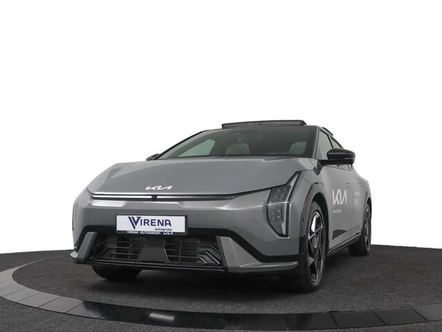 KIA EV4 Fastback GT-PlusLine 81.4 kWh - *DEMO* - Head-up Display - 360 Camera - Stoelverwarming/ventilatie - Glazen Schuif-/kanteldak - Elektrisch verstelbare voorstoelen - Dodehoekcamera - Fabrieksgarantie tot 2032 Direct leverbaar!