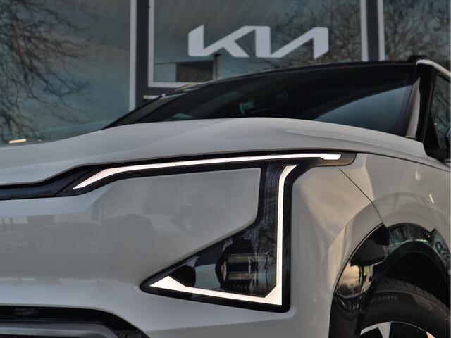 KIA EV5 GT-Line Business Edition 81.4 kWh - uit voorraad leverbaar - Leder | Panoramadak | Stoelverwarming | 19 inch | tot 10 jaar garantie