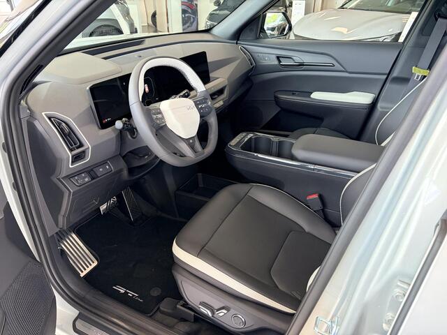 KIA EV5 GT-Line Business Edition 81.4 kWh | Direct uit voorraad leverbaar | Schuif/kanteldak | Dodehoeksensor | Elektrische Bestuurdersstoel | Elektrische Achterklep
