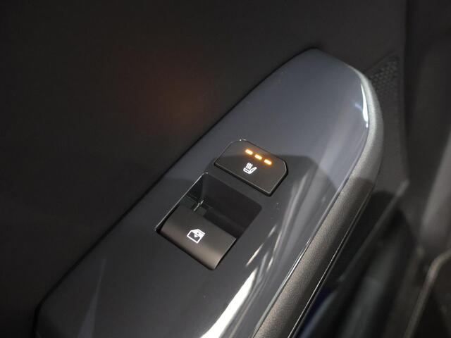 KIA EV5 GT-Line Business Edition 81.4 kWh | Panoramaschuifdak | Led Koplampen | Stoelverwarming voor en achter | Zwarte hemelbekleding |p | Stoelventilatie | Adaptieve cruise control |