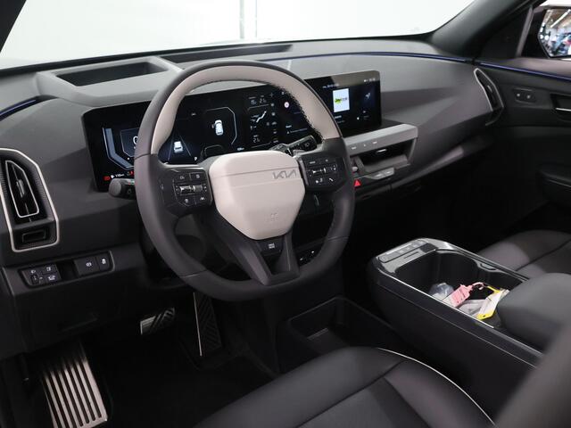 KIA EV5 GT-PlusLine 81.4 kWh | Panoramaschuifdak | Harman Kardon | Ambient lighting | Stoelverwarming voor en achter | Zwarte hemelbekleding |