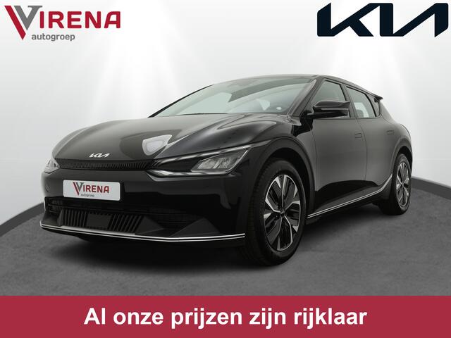 KIA EV6 Light 58 kWh - Navigatie - Cruise Control - Apple CarPlay / Android Auto - Achteruitrijcamera - Parkeerhulp achter - Privacy Glass achter - Fabrieksgarantie tot 2031