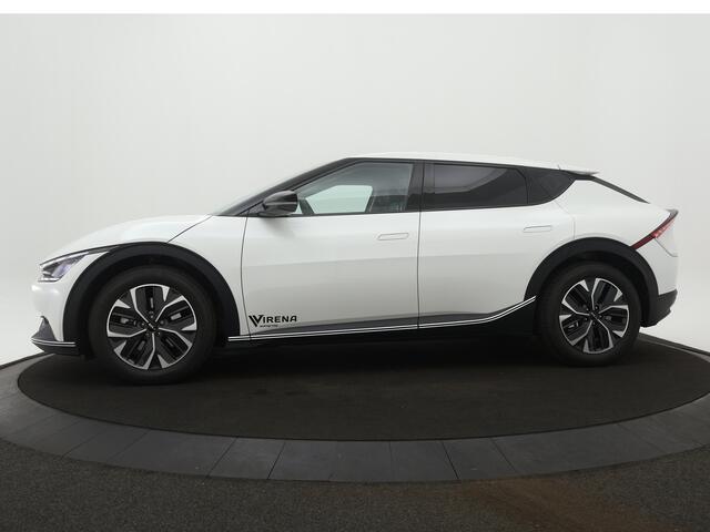 KIA EV6 Light 58 kWh * Rijdende Demo * - Navigatie - Apple Carplay/Android Auto - Climate Control - Privacy Glass - Fabrieksgarantie tot 02-2031