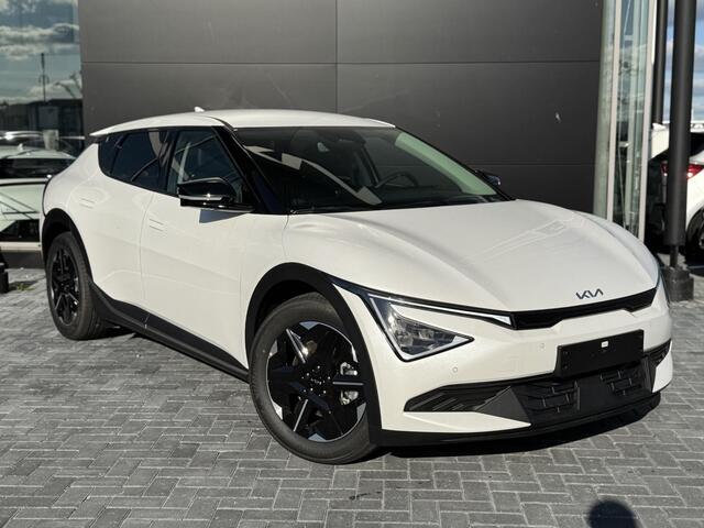 KIA EV6 Light Edition 63 kWh VOORRAAD ACTIE!!! | Camera | Keyless Entry | Stoelverwarming | Apple Carplay | Android Auto |