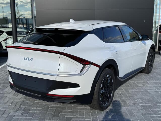 KIA EV6 Light Edition 63 kWh VOORRAAD ACTIE!!! | Camera | Keyless Entry | Stoelverwarming | Apple Carplay | Android Auto |