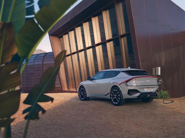 KIA EV6 GT-Line AWD 84 kWh | Nieuw model | Te bestellen l Head up display l El verstelbaar stoelen en stuur l GT-line exterieur l 522 km Actieradius