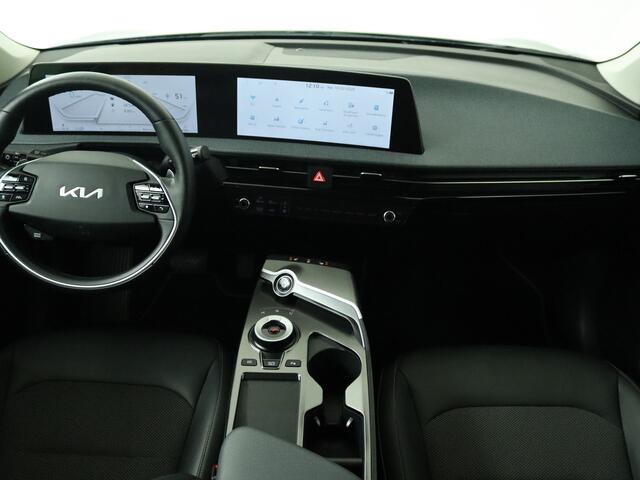 KIA EV6 Air 58 kWh | 20" LM velgen | Trekhaak | Adaptive Cruise Control | Nederlandse Auto | NAP |