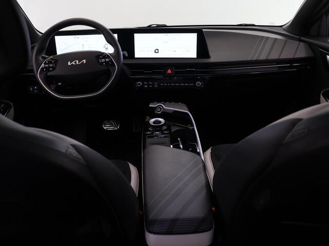 KIA EV6 GT-Line 77.4 kWh | Parkeercamera 360°| Stoelverwarming/Koeling | Cruise Control Adaptief | Elektr. Achterklep | Navigatie |